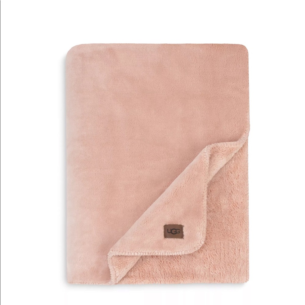 BRAND NEW Ugg Whitecap Throw